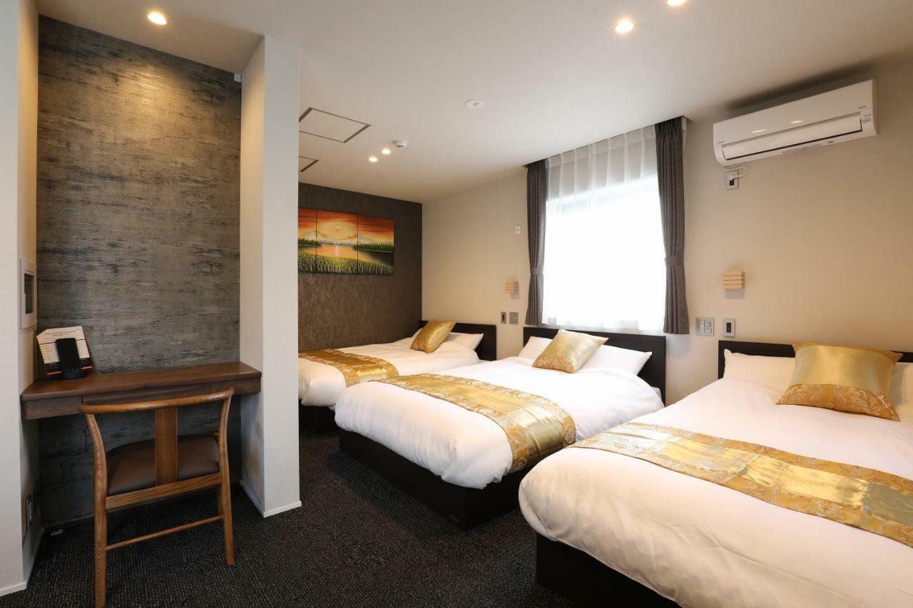 GRAND BASE Hakata Minami Lejlighedshotel Fukuoka  Eksteriør billede